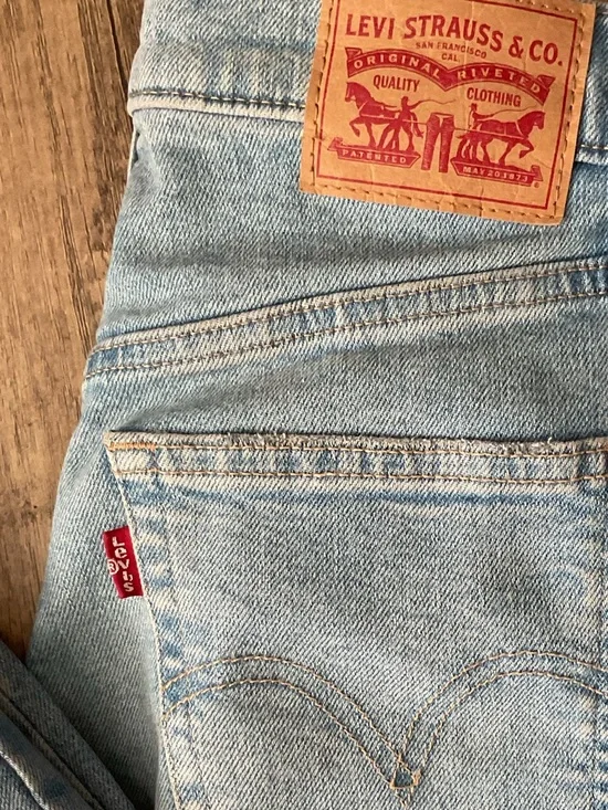 Levi's High Rise Mom Jeans - Picture 2 of 5